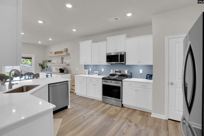 Property image 2 of 527 Torrens Drive in Palmetto Village, Gilbert, SC 29054