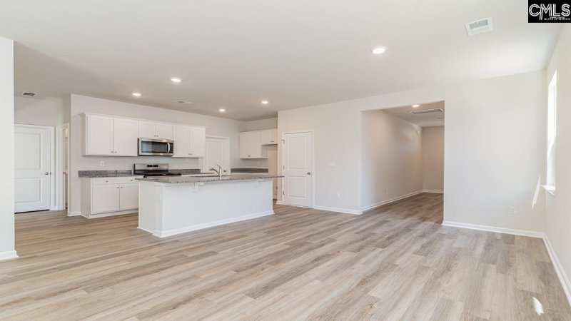 Property image 5 of 505 Edgetree Drive in Hunters Branch, Hopkins, SC 29061