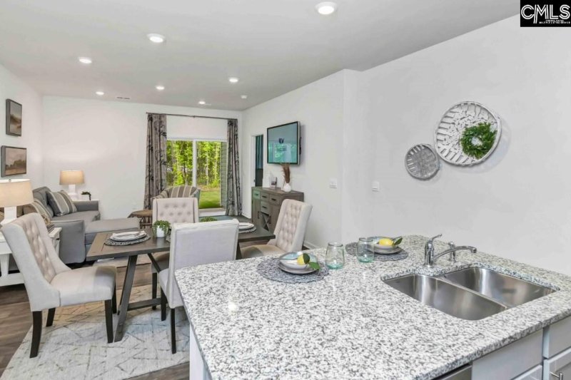 Property image 4 of 16b Briar Forest Drive in Willow Commons, Lugoff, SC 29078