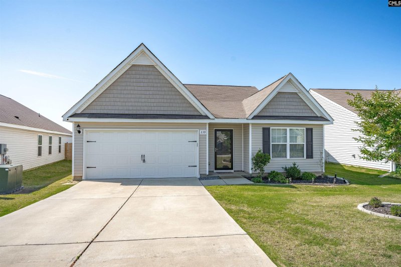 Property image 2 of 239 Common Reed Drive in Finlay Farms, Gilbert, SC 29054