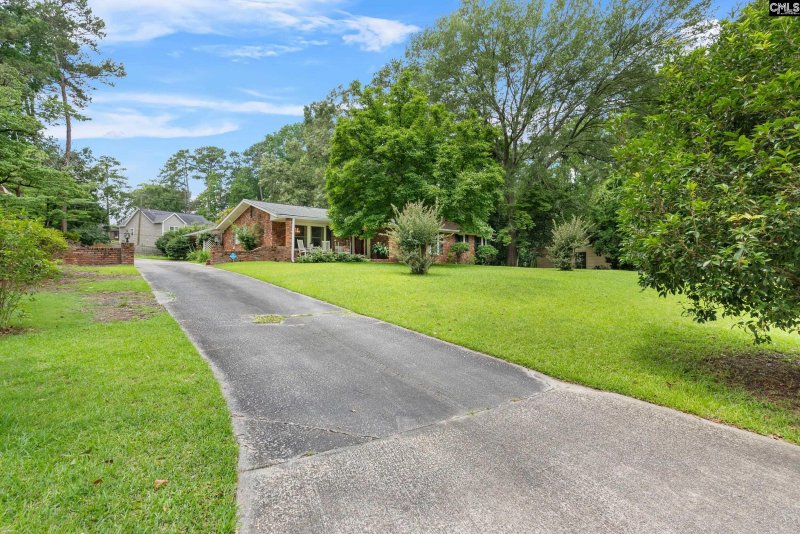 Property image 3 of 6 Cardross Lane in St Marks Wood, Columbia, SC 29209