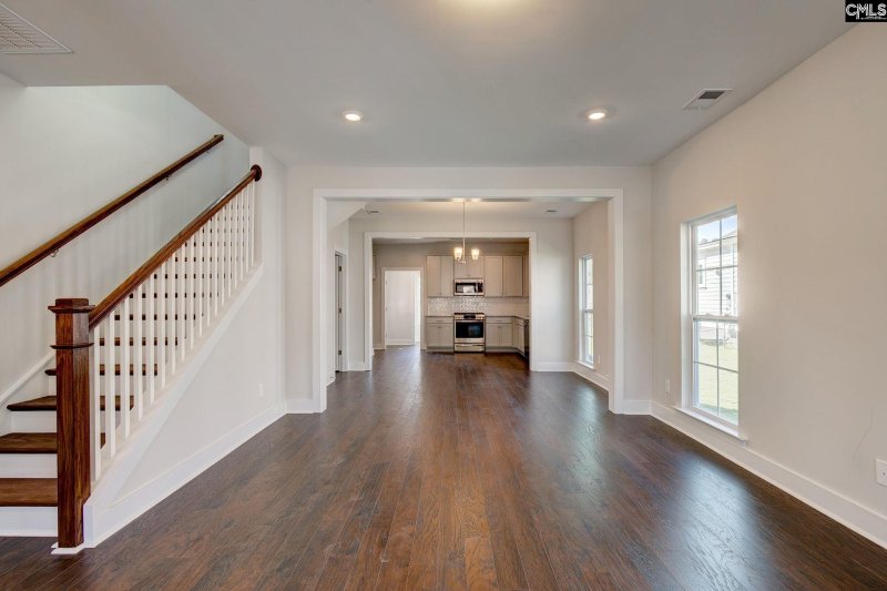 Property image 3 of 742 Poplar Street in The Avenues, Cayce, SC 29033