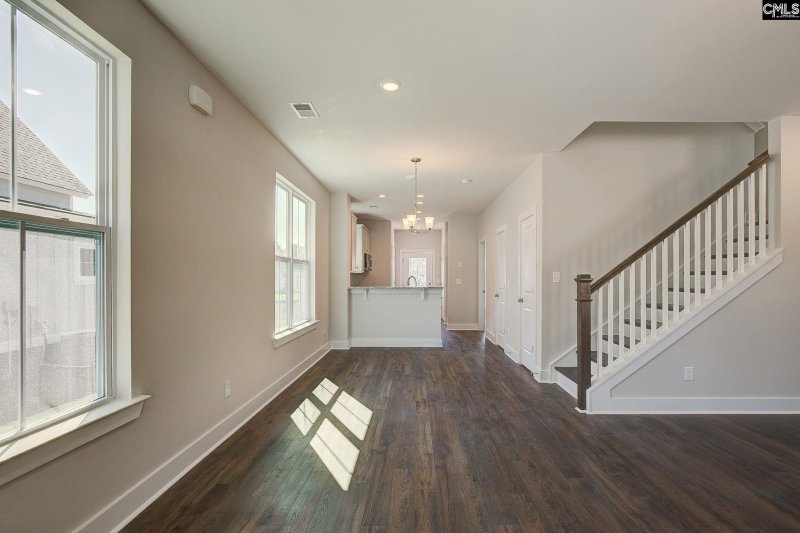 Property image 3 of 750 Poplar Street in The Avenues, Cayce, SC 29033