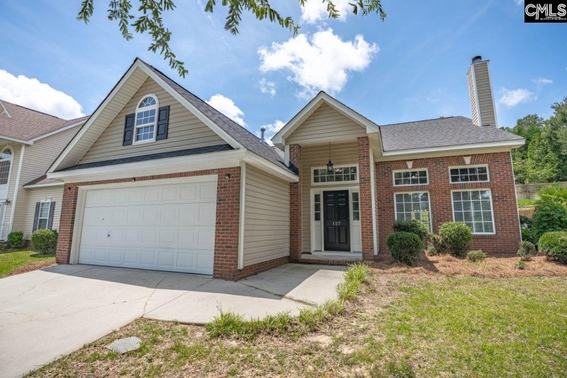 Property image 2 of 127 Waterville Drive in Highlands, Columbia, SC 29229