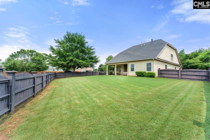 Property image 5 of 102 Honeybee Court in Summerlake, Lexington, SC 29072