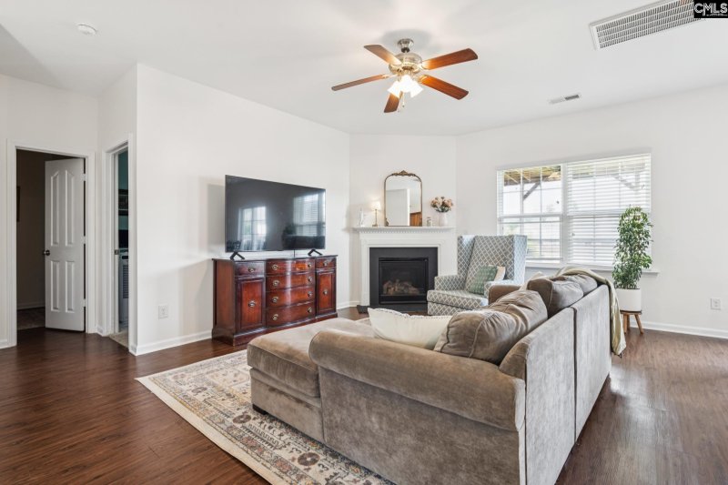 Property image 4 of 512 Eagles Rest Drive in Eagles Rest At Lake Murray, Chapin, SC 29036