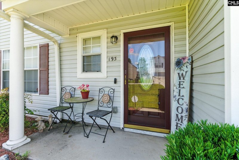 Property image 4 of 193 Fox Grove Circle in Fox Run, Columbia, SC 29229