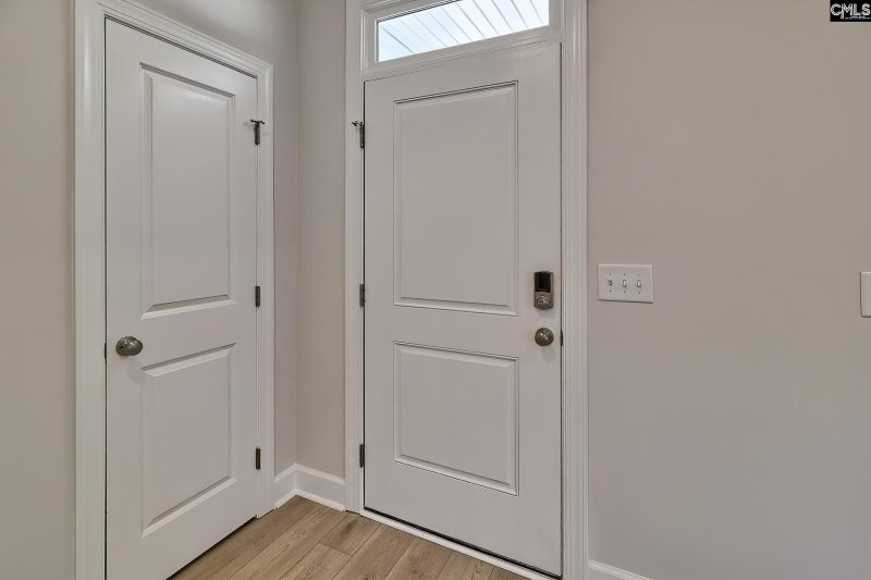 Property image 4 of 6648 Satchel Ford Road in Satchel Ford Terrace, Columbia, SC 29206