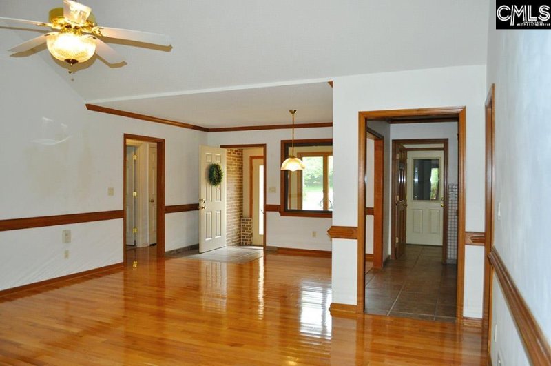 Property image 2 of 305 Willowood Parkway in Cedar Cove, Chapin, SC 29036