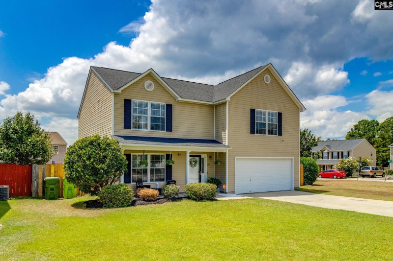 Property image 2 of 253 Fox Grove Circle in Fox Run, Columbia, SC 29229