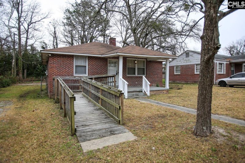 Property image 2 of 113 Brookland Circle in Andrew Park, Columbia, SC 29204-1416