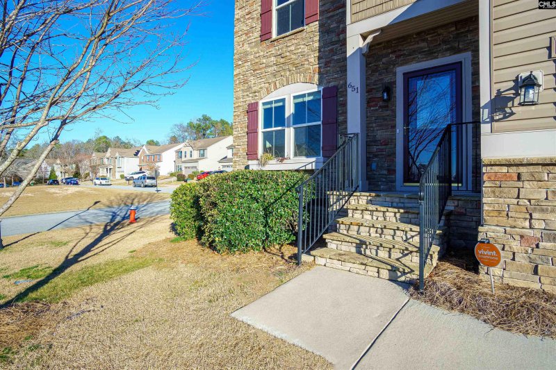 Property image 3 of 651 Stonebury Circle in Stonington, Blythewood, SC 29016