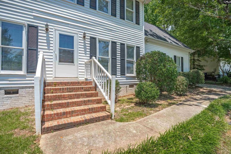 Property image 2 of 265 Thornhill Road in Coldstream, Columbia, SC 29212