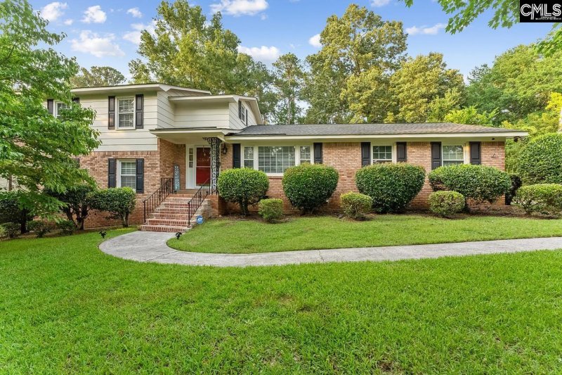 Property image 2 of 875 Gardendale Drive in Gardendale, Columbia, SC 29210-4904