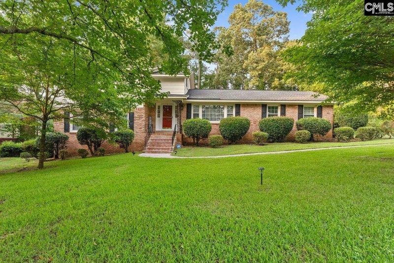 Property image 5 of 875 Gardendale Drive in Gardendale, Columbia, SC 29210-4904