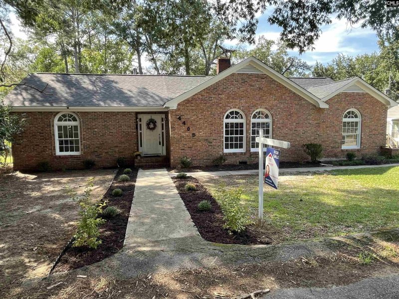 Monticello Terrace, Columbia Community