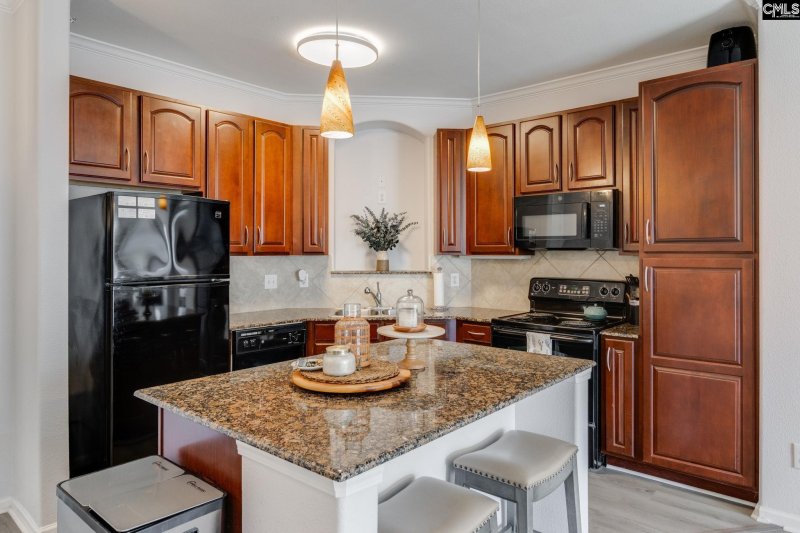 Property image 2 of 1085 Shop Road 425 in The Gates At Williams-brice, Columbia, SC 29201