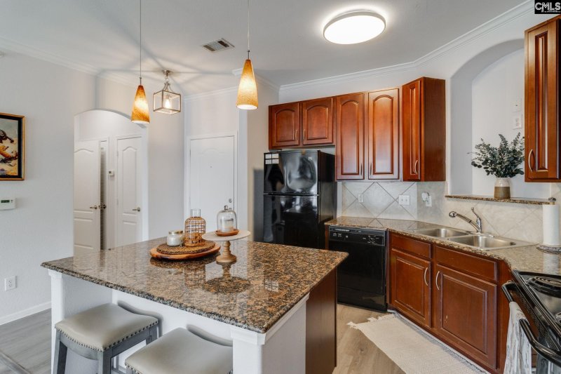 Property image 3 of 1085 Shop Road 425 in The Gates At Williams-brice, Columbia, SC 29201