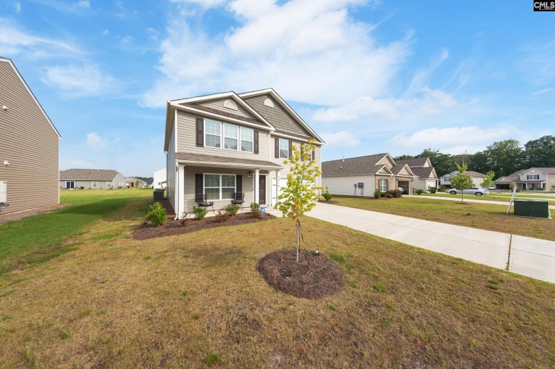 Property image 2 of 2416 Newberry Landing Circle in Newberry Landing, Newberry, SC 29108