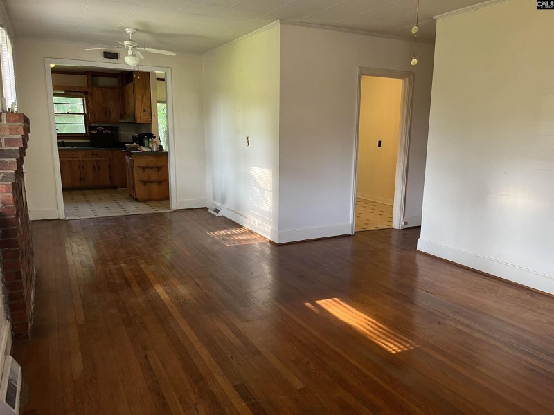 Property image 5 of 207 Forest Hills Drive in Forest Hills, Winnsboro, SC 29180