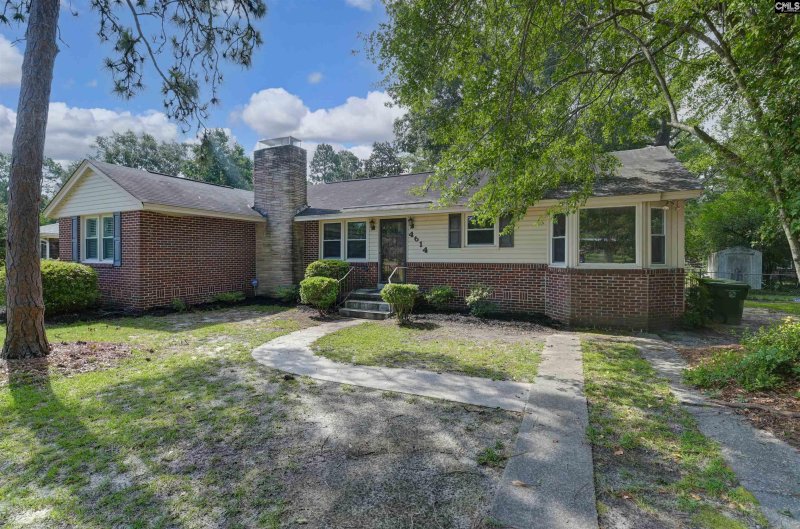 Property image 2 of 4614 Briarfield Rd in Forest Lake Estates, Columbia, SC 29206