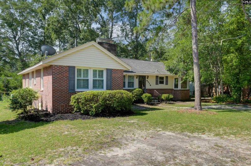 Property image 3 of 4614 Briarfield Rd in Forest Lake Estates, Columbia, SC 29206