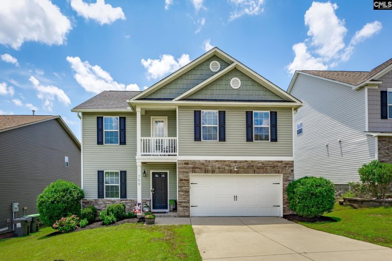 Property image 2 of 709 Colina Court in Summer Knoll, Lexington, SC 29073