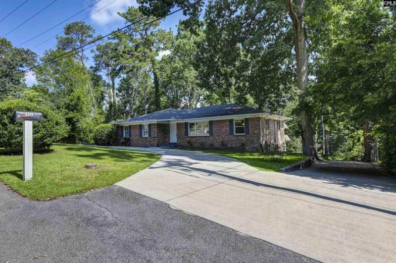 Property image 2 of 3311 Overcreek Road in Forest Lake Estates, Columbia, SC 29206