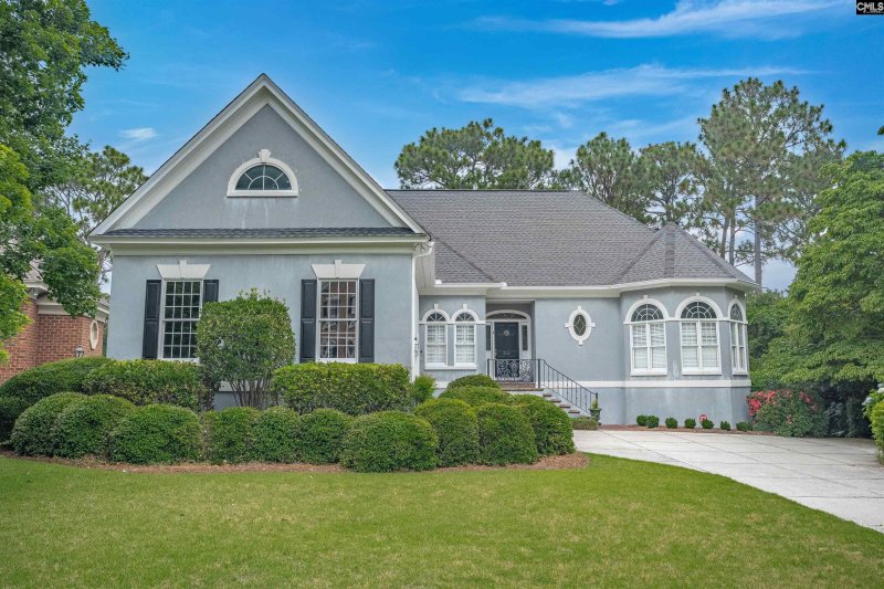 Property image 2 of 300 Turkey Point Circle in Wildewood, Columbia, SC 29223-8139