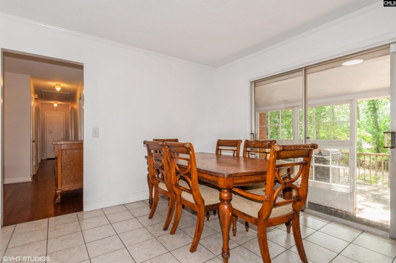 Property image 5 of 913 Natchez Trail in Saluda River Estates, West Columbia, SC 29169