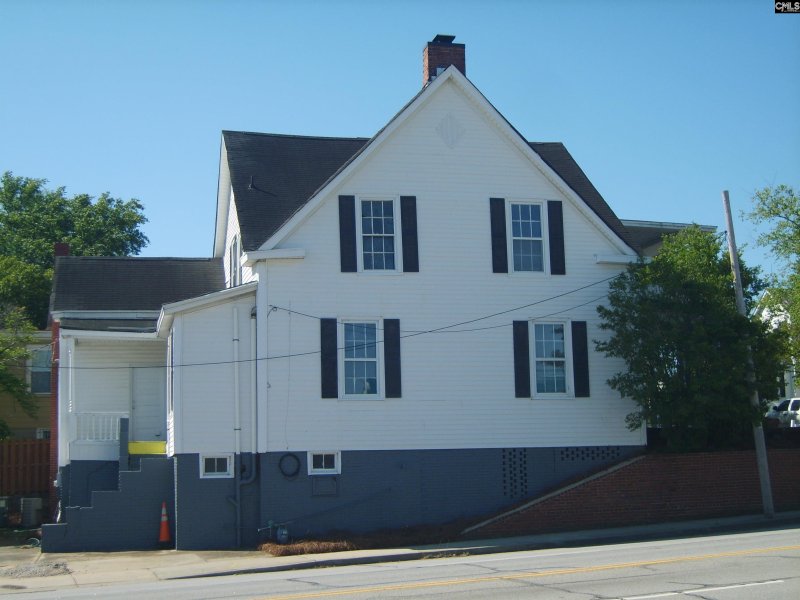 Property image 3 of 101 Shuler Street in The Avenues, West Columbia, SC 29169-7537