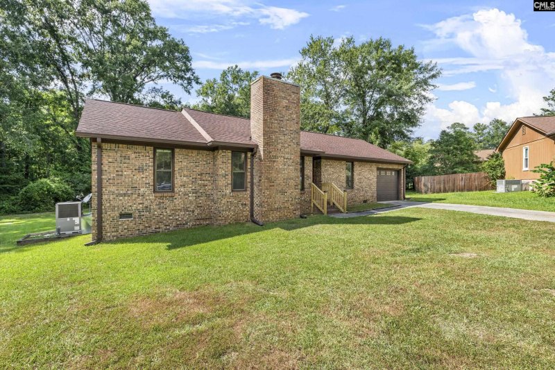 Property image 2 of 43 Westgrove Court in Harbison, Columbia, SC 29212