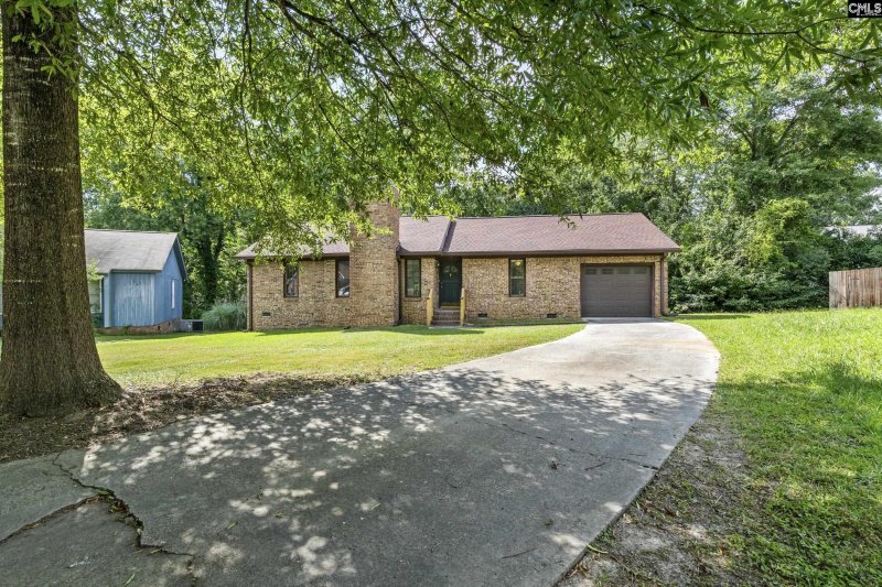 Property image 3 of 43 Westgrove Court in Harbison, Columbia, SC 29212