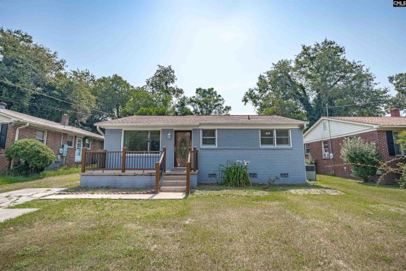 Property image 4 of 1430 Dahlia Road in Rosewood, Columbia, SC 29205