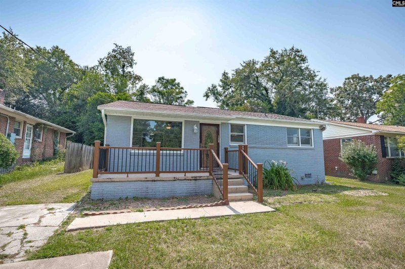 Property image 5 of 1430 Dahlia Road in Rosewood, Columbia, SC 29205