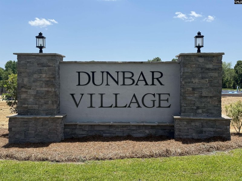 Property image 4 of 121 Odell Drive in Dunbar Village, Cayce, SC 29033