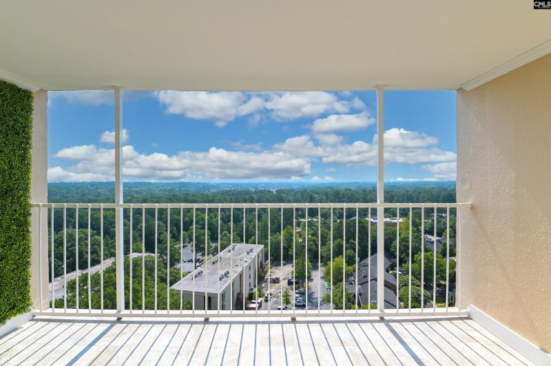 Property image 2 of 1825 St Julian 18 L in Middleborough, Columbia, SC 29204