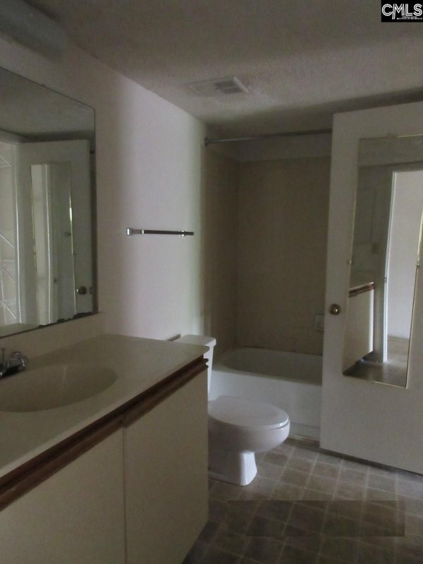 Property image 3 of 1600 Park Circle 610 in Park Circle, Columbia, SC 29201