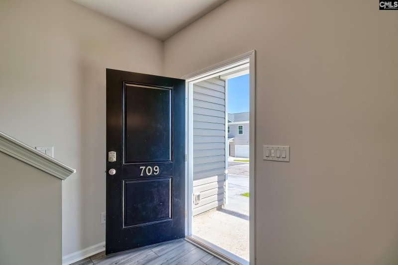 Property image 5 of 709 Samantha Street in Emanuel Creek, West Columbia, SC 29170