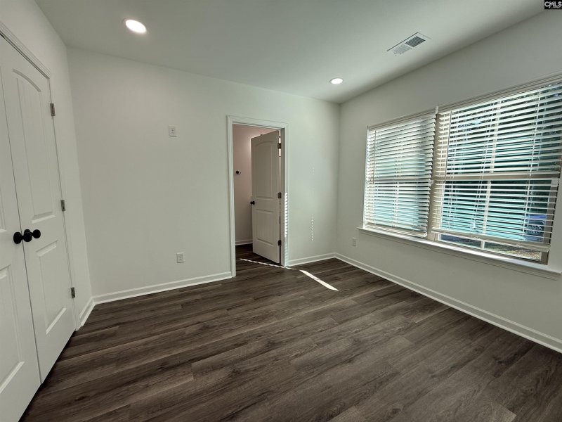 Property image 4 of 1007 Pineland Drive in Haskell Heights, Columbia, SC 29203