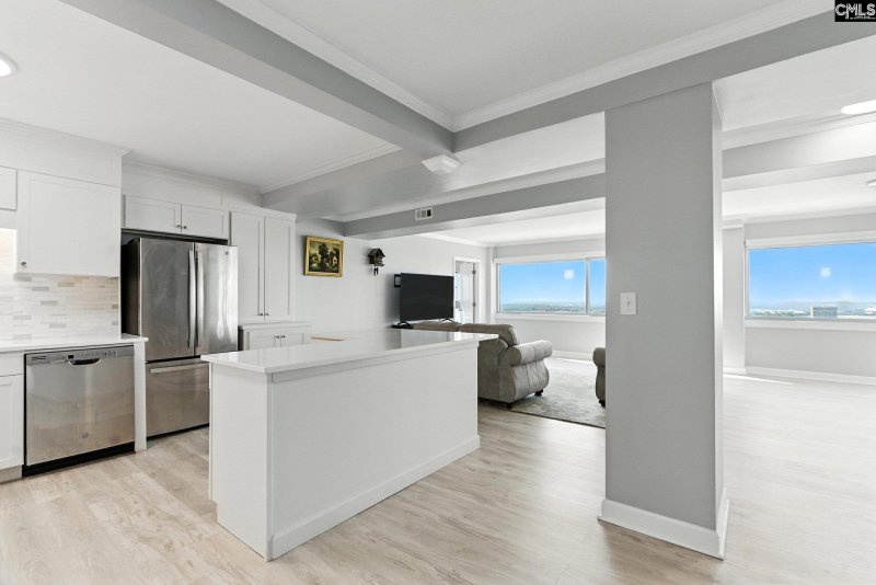 Property image 2 of 1520 Senate Street 204 in Senate Plaza, Columbia, SC 29201