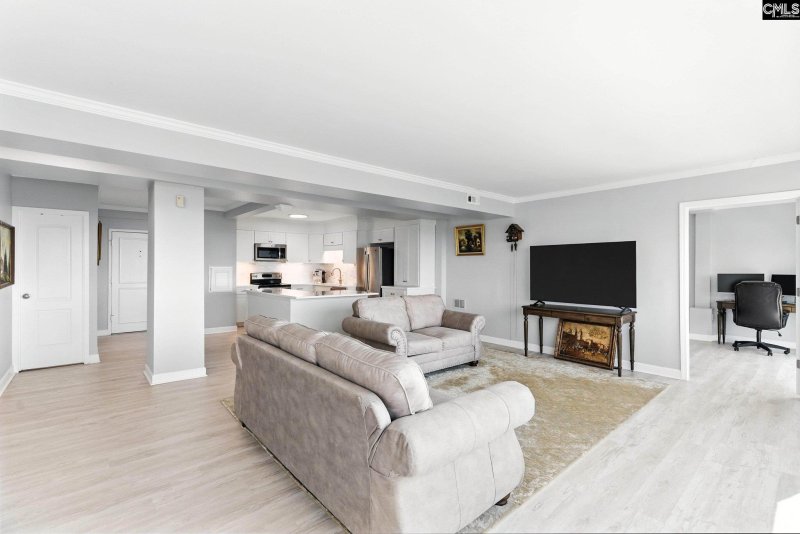 Property image 4 of 1520 Senate Street 204 in Senate Plaza, Columbia, SC 29201