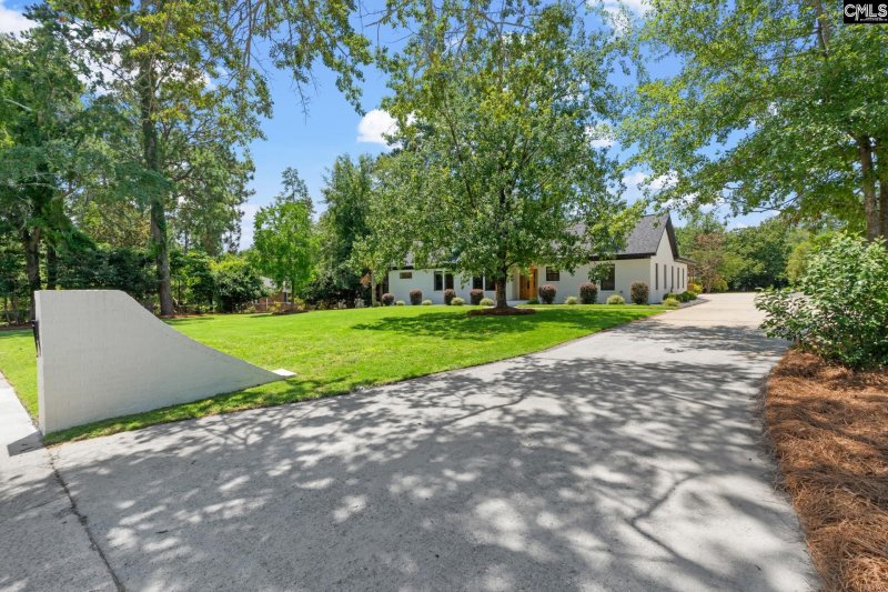 Property image 2 of 409 N Trenholm Road in Forest Lake Estates, Columbia, SC 29206