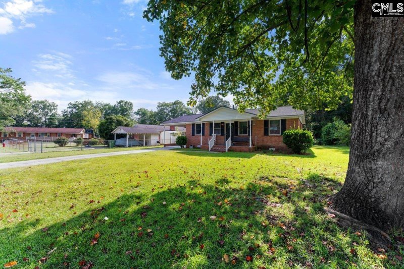 Property image 4 of 2951 Dell Drive in Eastway Park, Columbia, SC 29209