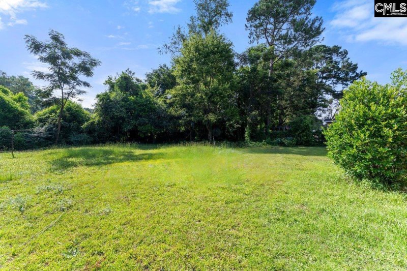 Property image 5 of 2951 Dell Drive in Eastway Park, Columbia, SC 29209