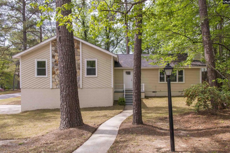 17 Sweet Branch Court