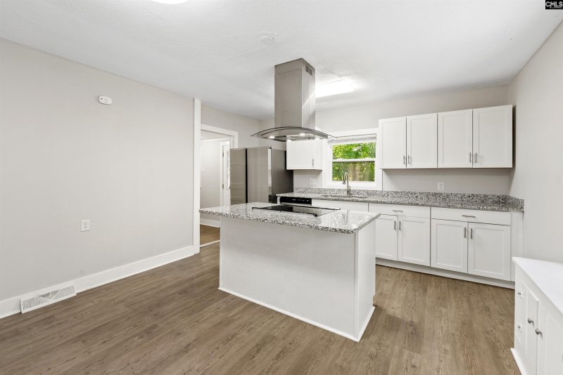 Belleview Place, Columbia Community