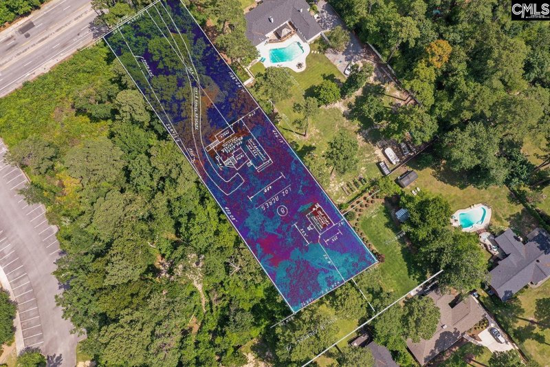 Property image 3 of 555 N Trenholm in Forest Lake Estates, Columbia, SC 29206