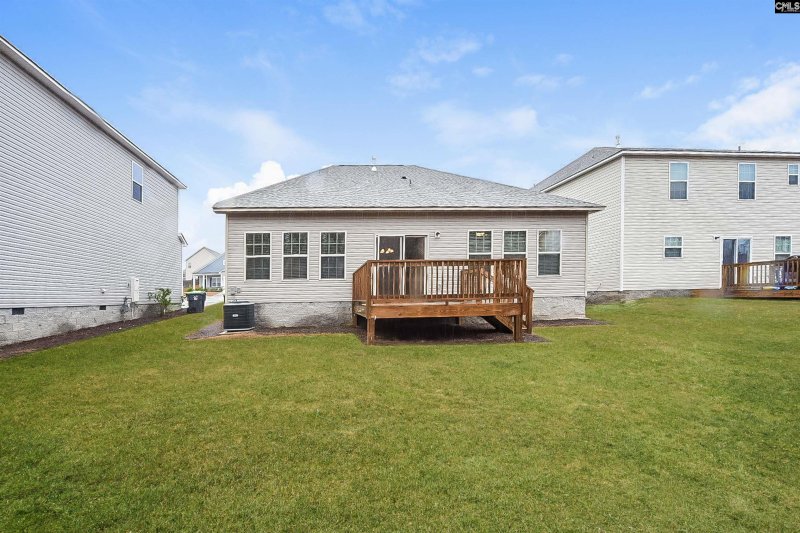 Property image 4 of 829 Red Solstice Court in Autumn Woods West, Lexington, SC 29073