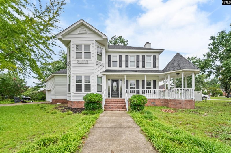 Property image 2 of 230 Fox Lake Drive in Fox Crossing, West Columbia, SC 29170